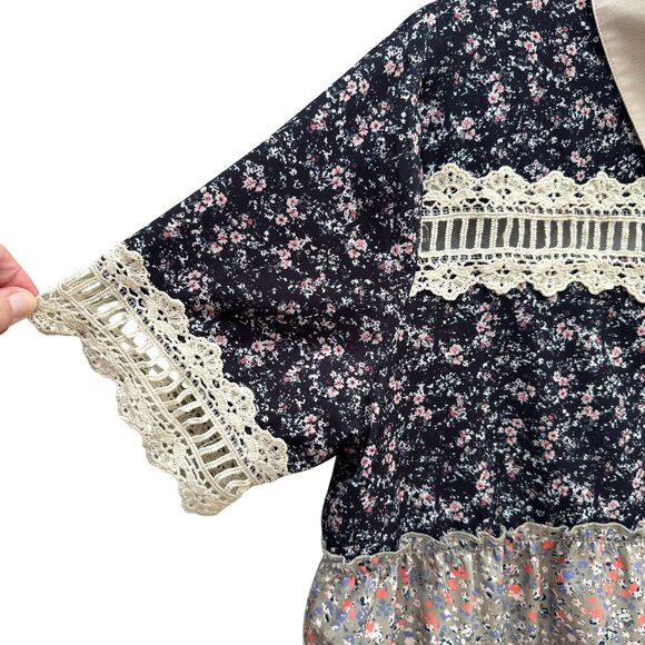 Vintage-Inspired Womens Floral Patchwork Tiered Layered Tunic Top Lace Trim Boho - Picture 11 of 13